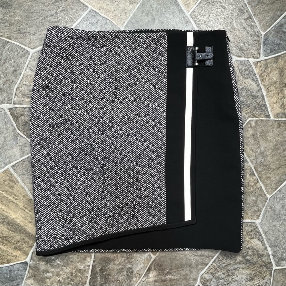 White House Black Market Tweed Mix Boot Skirt